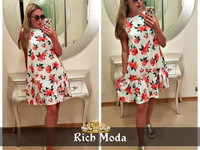 Платье свободного кроя 42-48, украшено фирменной лейбой Rich Moda , по