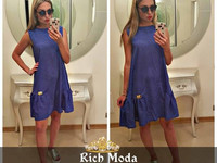 Платье свободного кроя 42-48, украшено фирменной лейбой Rich Moda , по