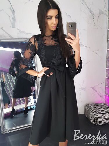 Платье миди расклешенными рукавами Размер: S и М Ткань: костюмка + кру #платье #одежда #киев #украина #женскаяодежда #стиль #одеждаукраина #к