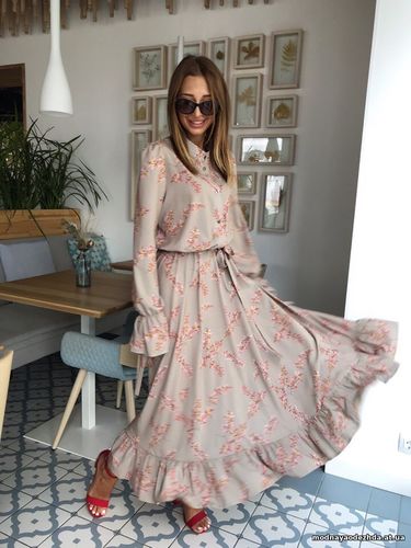 Невероятной красоты Уже в осеннем варианте платье Валенсия! Ткань супе