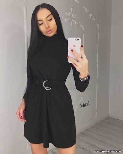 Мягкое и тёплое платье из ангоры свободного кроя, которое можно носить