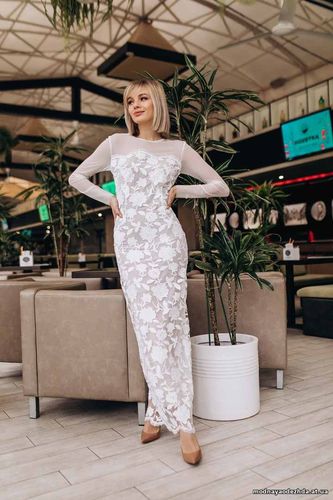 Шикарное платье «Casual” 1040 грн. Ткань дорогое кружево ,чехол под пл