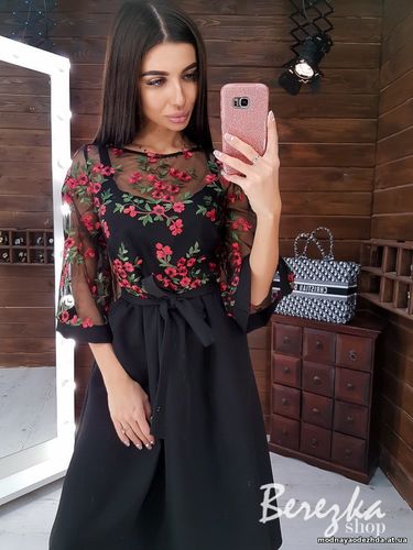 Платье миди с кружевным верхом Размер: S и М Ткань: кружево, костюмка Платье миди с кружевным верхом Размер: S и М Ткань: кружево, костюмка