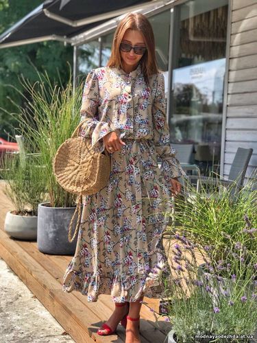 Невероятной красоты Уже в осеннем варианте платье Валенсия! Ткань супе