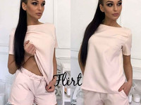 Костюм . Размер: 42-44 Ткань- креп- костюмка класса Люкс Цвета- мята,