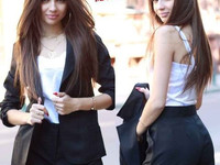 Удобный костюм тройка Ткань габардин,маечка шелк с отделкой кружева Цв