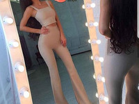 Костюм (брюки-клеш+топ) материал - креп-дайвинг размер единый с-м 490.