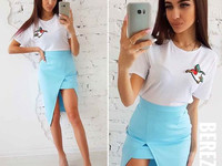 Костюмчик: футболочка + юбочка с разрезом Ткань: вискоза + дайвинг Раз