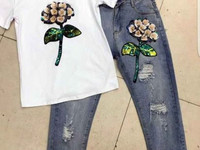 Костюм (Фабричный Китай) качество люкс джинсы +футболка рисунок нашивк