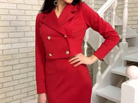 Костюм . Размер:42-44 Ткань: полированный трикотаж Джерси Цвета: красн