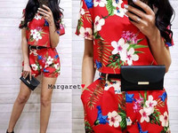 Костюм Ткань костюмка Барби Размеры С и М .  Сумочка на ремешке! Разме