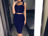 Костюм . Размер: 42-44 Ткань - стрейч джинс Цвета- темно- синий, джинс