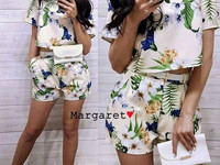 Костюм Ткань костюмка Барби Размеры С и М .  Сумочка на ремешке! Разме