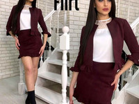 Костюм ( пиджак + юбка) Цена: 580 грн. Размер: 42-44 Ткань: замш Цвета
