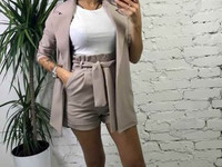 Костюм Ткань костюмка люкс Размер 42/46 .  Цена: 610 грн.