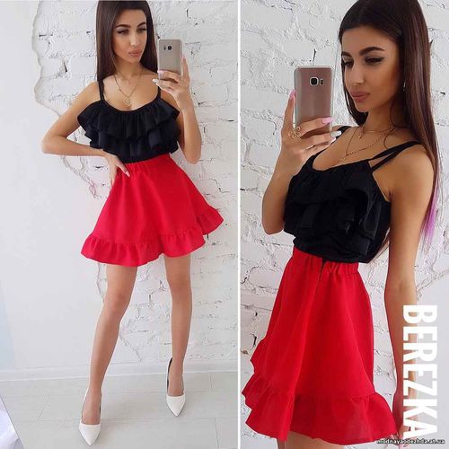 Костюмчик с шелковой маечкой Размер: С и М Ткань: костюмка габардин +