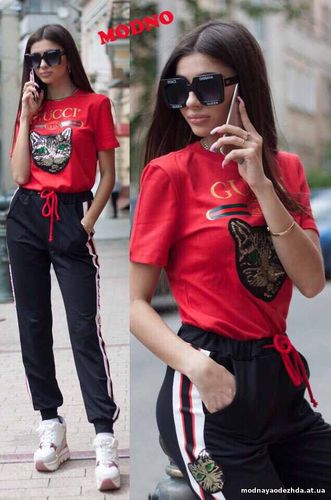 Хит весны!!! Костюм в стиле Gucci с футболкой с логотипом из паетки на