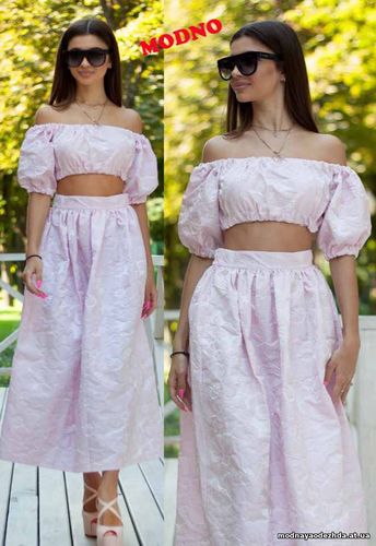 Нереально красивый костюм из летнего жаккарда с красивыми набитыми цве