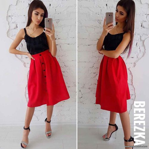 Костюмчик с юбочкой миди Размер: С и М Ткань: костюмка габардин + шёлк Костюмчик с юбочкой миди Размер: С и М Ткань: костюмка габардин + шёлк