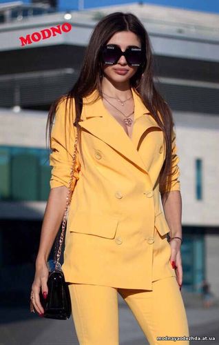 Новинка Летний костюм в самых сочных расцветках укорочённые брюки и пи Новинка Летний костюм в самых сочных расцветках укорочённые брюки и пи