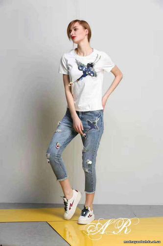 Костюм (Фабричный Китай) качество люкс джинсы +футболка рисунок нашивк