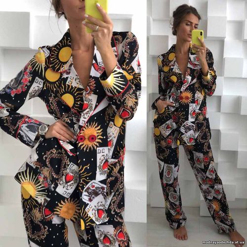 new collection Костюм принт D&G, в комплекте пояс Размер: оверсайз (42