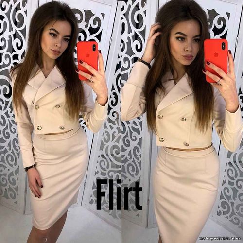 Костюм Цена:560 грн. Размер:42-44 Ткань: полированный трикотаж Джерси Костюм Цена:560 грн. Размер:42-44 Ткань: полированный трикотаж Джерси