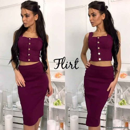 Костюм . Размер: 42-44 Ткань - стрейч джинс Цвета- темно- синий, джинс