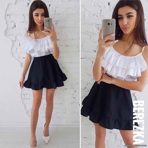 Костюмчик с шелковой маечкой Размер: С и М Ткань: костюмка габардин +