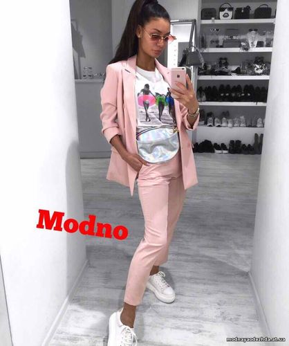 Новинка Летний костюм в самых сочных расцветках укорочённые брюки и пи Новинка Летний костюм в самых сочных расцветках укорочённые брюки и пи