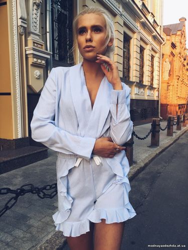 комбинезон Тм FFY  Материал:хлопок Цвета: голубой в белую полоску Разм