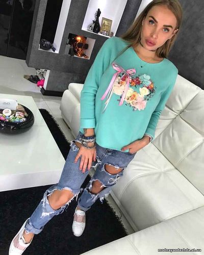 Модель № X8917 - жилет, брошь в комплекте  Цена: 690.00 грн. Размеры:у