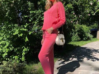 Костюм 1250.00 грн. Размер с-м и м-л Состав 50% вискоза и 50% хлопок К