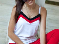 Мегапопулярный костюм из хлопка со свободными штанами и топом с геомет