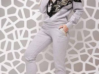 Костюм 795грн  , 42-44 двунитка + двусторонняя паетка