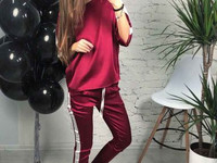 В наличии Новый цвет  Ткань: шёлк армани Размер : S,M Цвет: мокко, хак