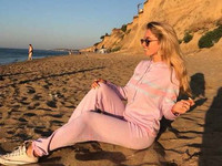 Очень классные яркие костюмчики 570.00 грн. Размер с-м Состав 50% хлоп