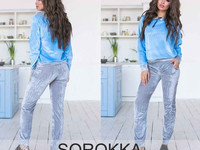 Костюм 480.00 грн. Размеры: 42-44 Ткань: велюр Значок может меняться.