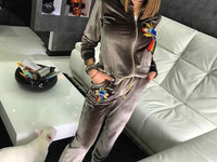 костюм "KOSMO " перламутровый королевский бархат декорирован