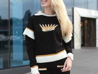 Новиночка Вязаный Костюмчик «Корона « 1030.00 грн. Размер с-м и м-л Со