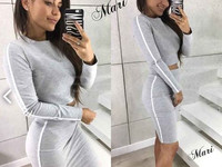 Костюм юбка и кроп топ Цена 480 грн. Ткань трикотаж Размер единый 42/4