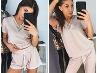 ПоделитьсяПоказать список поделившихся Костюм тройка (футболка,шорты,б