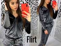Костюм ( кофта с капюшоном + штаны) Цена : 760 грн. Размер: 42-44 Ткан
