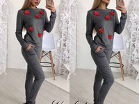 В63 Костюм Джерси+ декор цветочки пришиты С-м Капучино , серый , чёрны