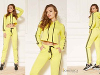 Р 1837 710 грн. Яркий стильный спортивный костюм, который подходит как