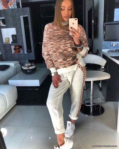 ВЯЗАННЫЙ КОСТЮМ Пряжа итальянский меланжевый хлопок с Ангорой ,декорир ВЯЗАННЫЙ КОСТЮМ Пряжа итальянский меланжевый хлопок с Ангорой ,декорир