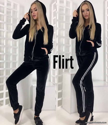 Костюм ( кофта с капюшоном + штаны) Цена : 760 грн. Размер: 42-44 Ткан Костюм ( кофта с капюшоном + штаны) Цена : 760 грн. Размер: 42-44 Ткан