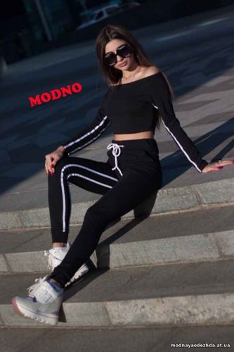 Новиночка Универсальный летний костюмчик в стиле спорт шик с голыми пл