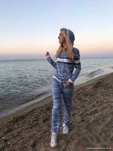 Очень классные яркие костюмчики 570.00 грн. Размер с-м Состав 50% хлоп Очень классные яркие костюмчики 570.00 грн. Размер с-м Состав 50% хлоп