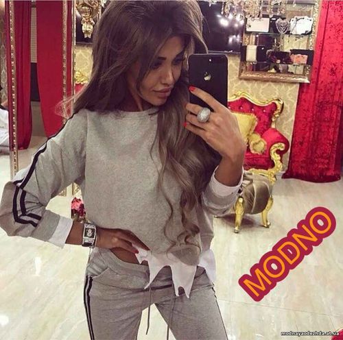 Костюм с иммитацией рваной рубашки Ткань двухнитка Размер с м 525 грн.